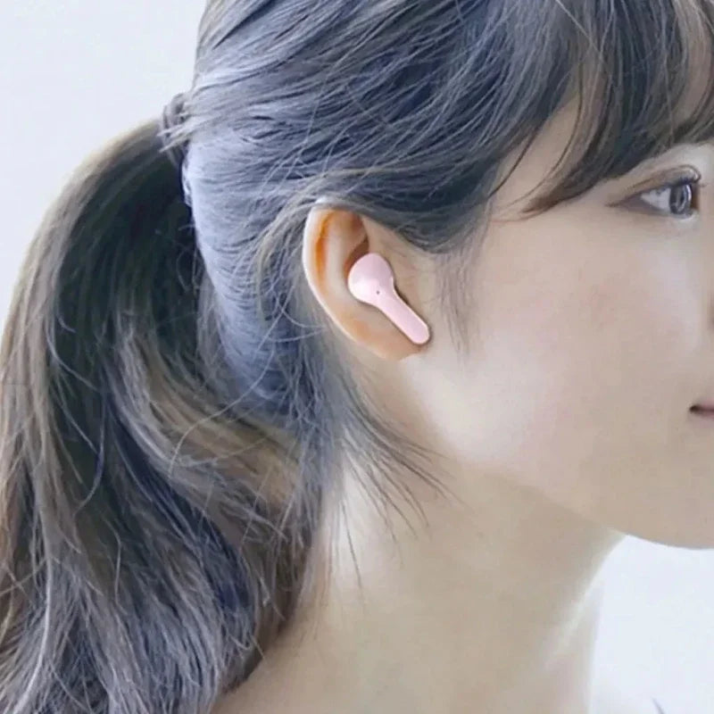 Fones Bluetooth Sem Fio TWS com Cancelamento de Ruído e Som Hi-Fi – Fone Esportivo com Display Digital e Estojo Transparente de Carregamento